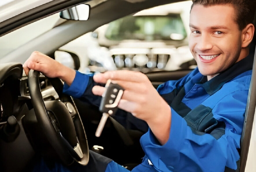 Automotive locksmith services in Dubai by AdenKeys for key replacement