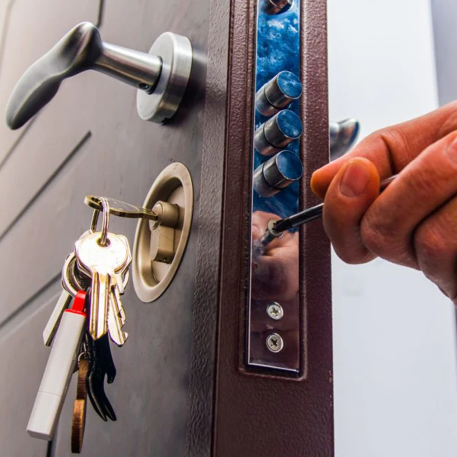 24/7 emergency locksmith services by AdenKeys